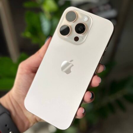 iPhone 16 Pro 256GB Desert Titanium