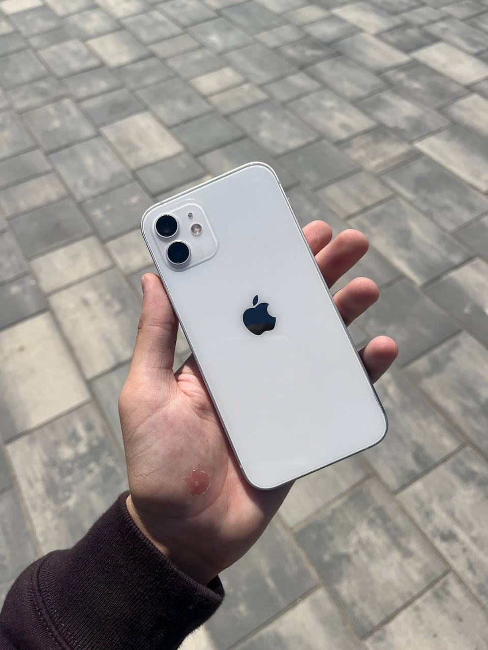 iPhone 12 128GB White