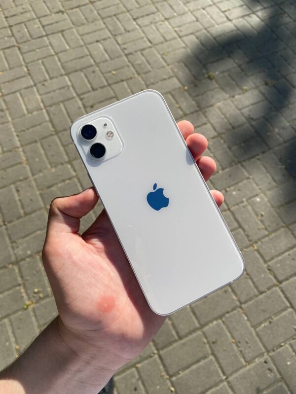 iPhone 12 256GB White