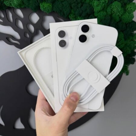 iPhone 17 256GB White