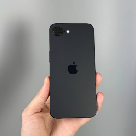 iPhone 16e 128GB Black