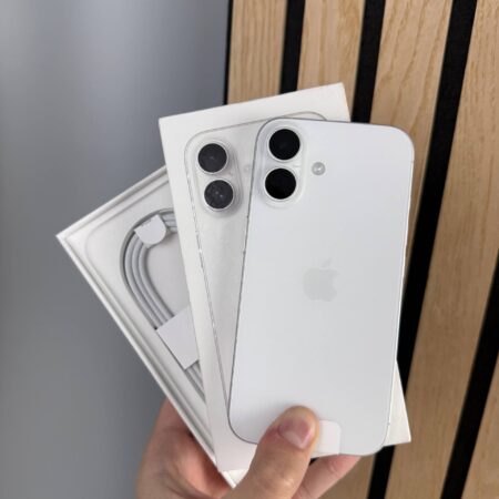 iPhone 16 128GB White