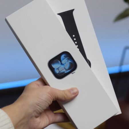 Apple Watch 11 46mm Space Gray