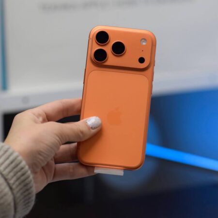 iPhone 17 Pro 512GB Cosmic Orange