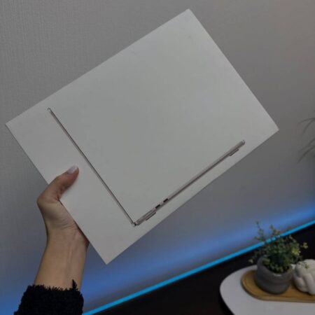 MacBook Air 13.6 M4 16GB 256GB Starlight