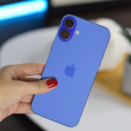 iPhone 16 Plus 256Gb Ultramarine